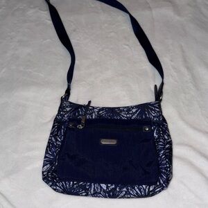 Baggallini Navy Pattern Crossbody Bag